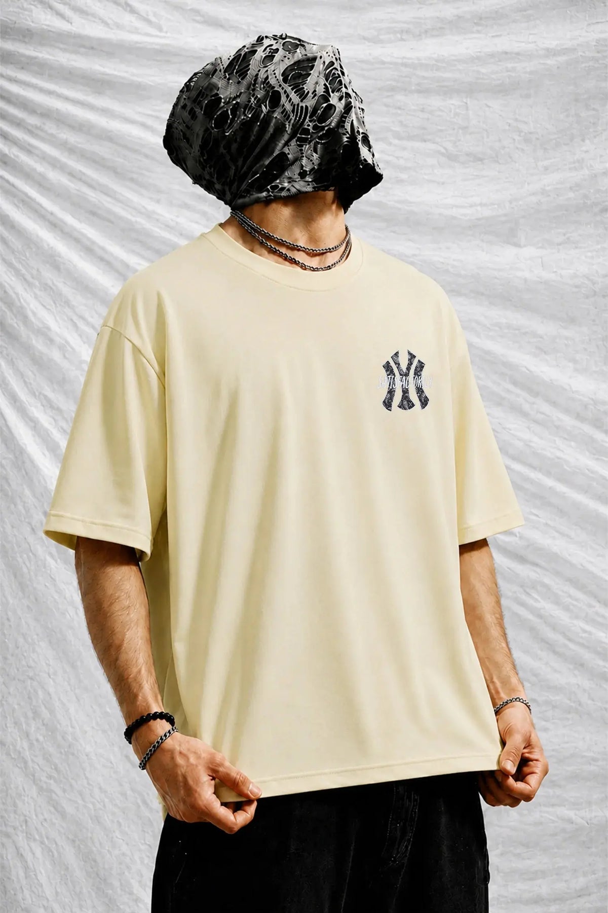 New Era Satisfactorily Graphic Oversize Men's Tee WEARO