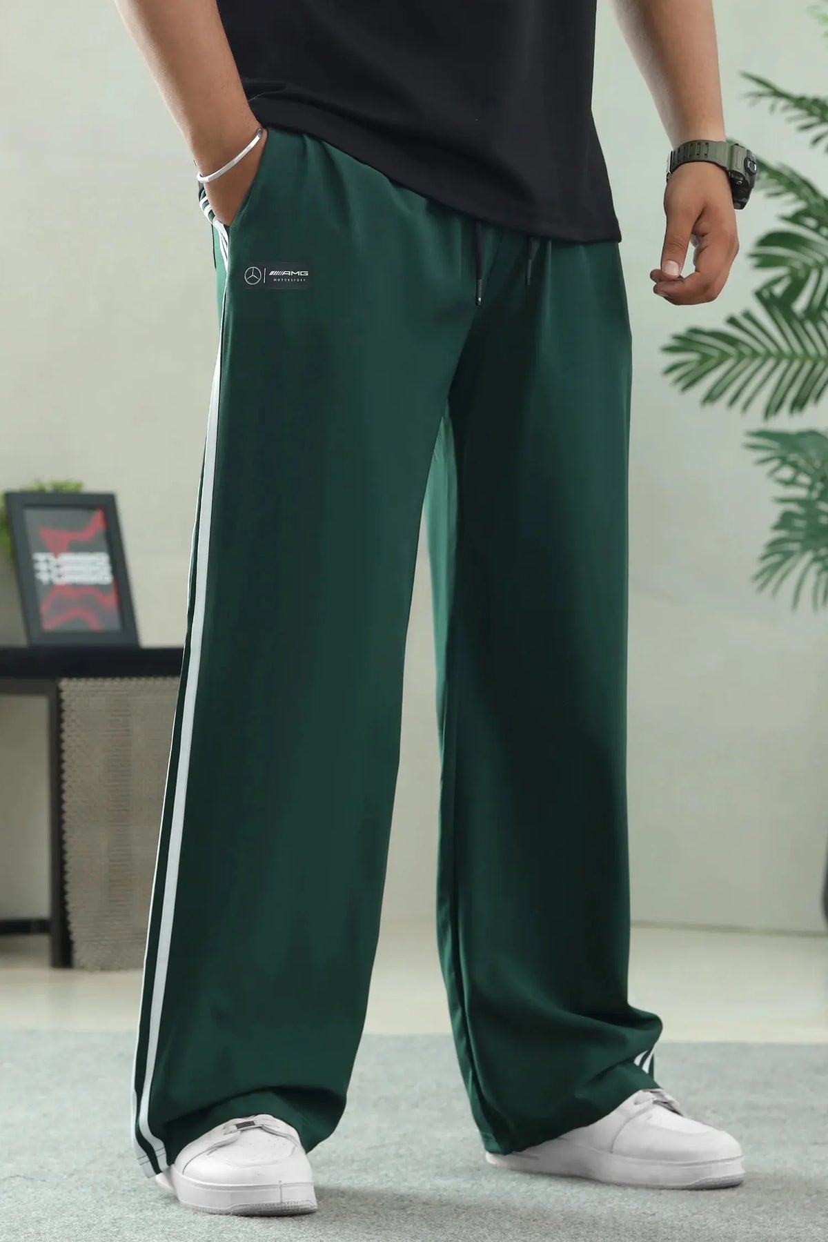 Iconic Three-Stripe Detailing Loose Bottom Trouser WEARO